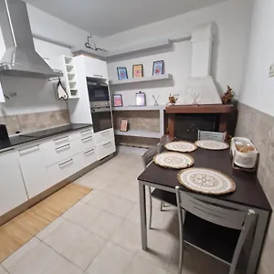  Appartamento Underground Vicino Metropolitana Comasina Italia